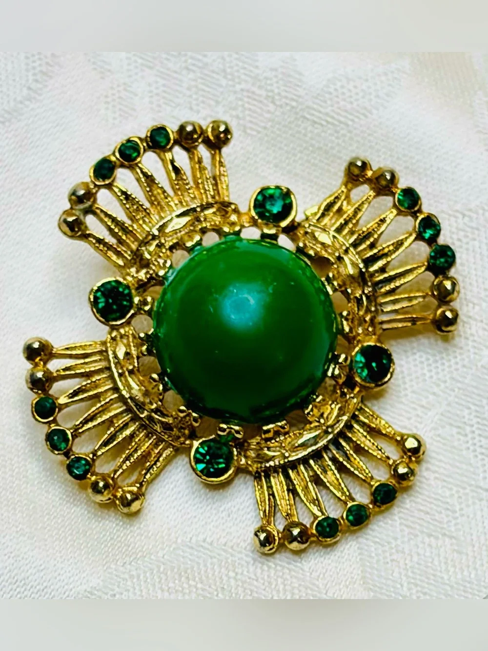 Vintage 60s Maltese Cross Brooch Green Gold